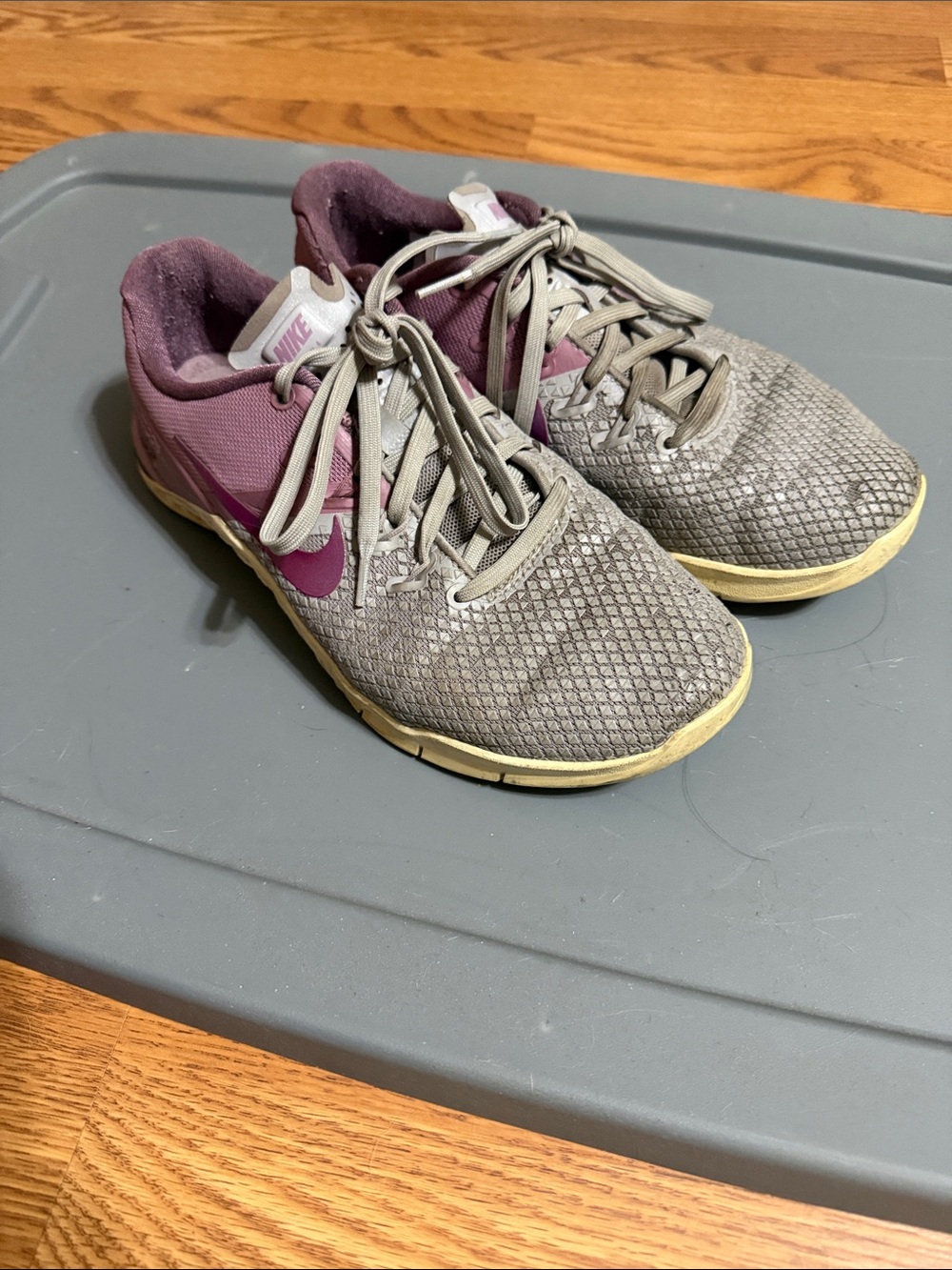Nike Women's Gray and Purple Athletic Sneakers
